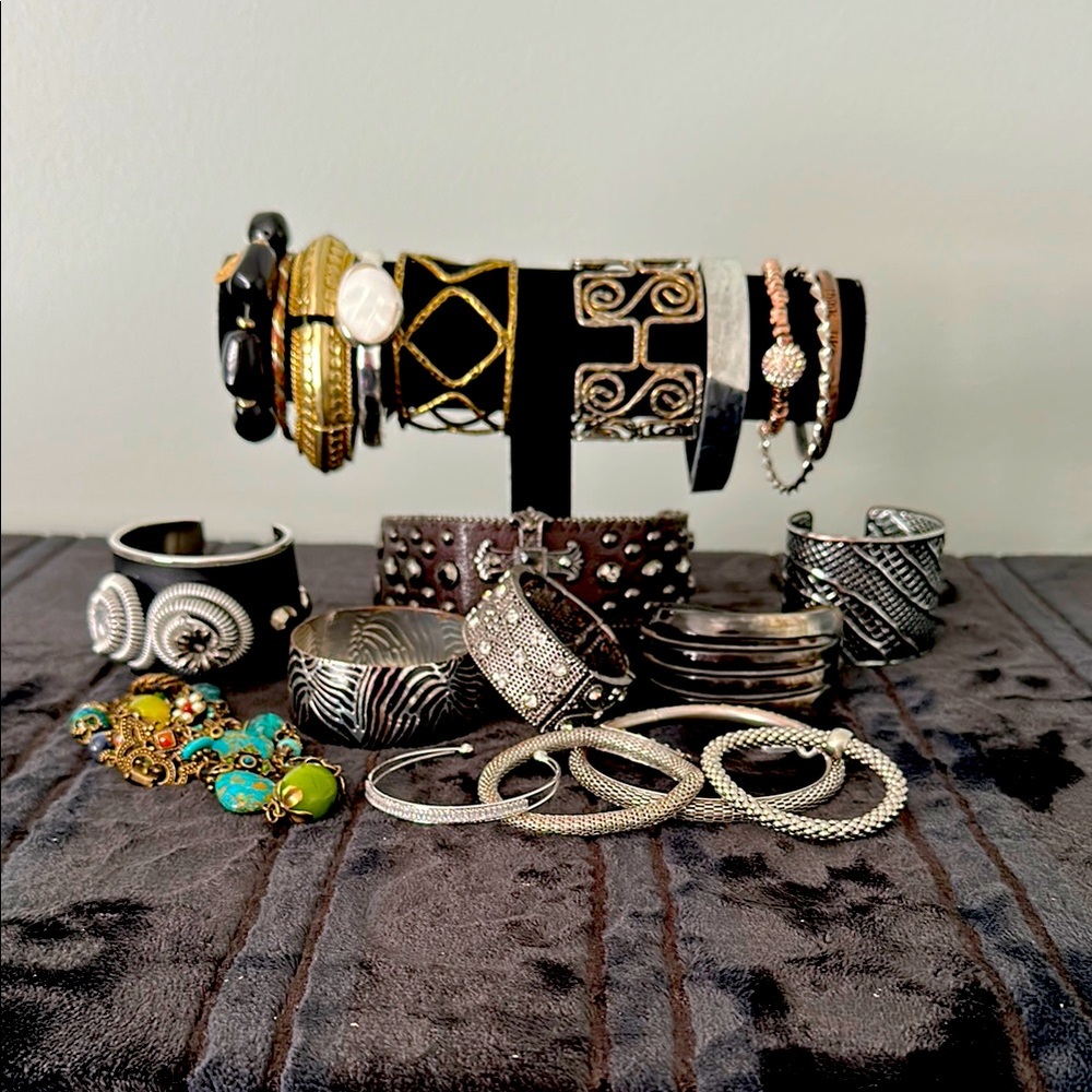 Elegant Silver and Gold Bracelet Set